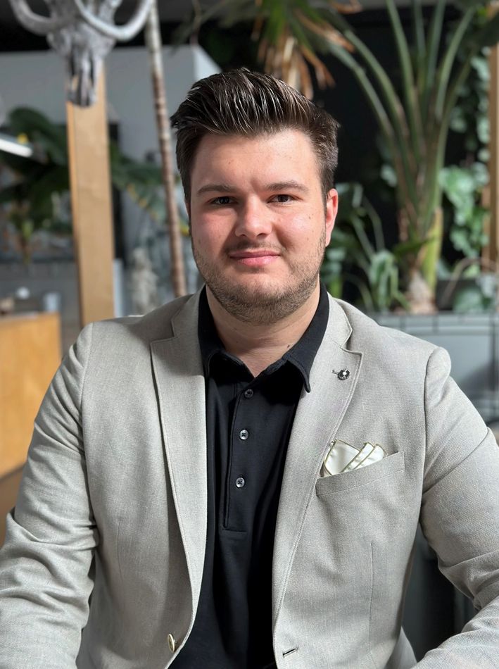 Adam Zdvihal